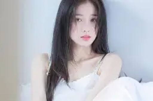 知名网红表妹李 KK破产！未婚生女后掉粉上百万转行去卖小吃
