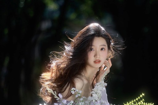 白鹿曾舜晞首尔街头互殴？完整视频曝光真相让全网沉默！